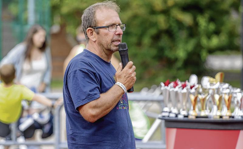 Rennleiter Frank Greiner-Mai freute sich über die vielen Läuferinnen und Läufer.