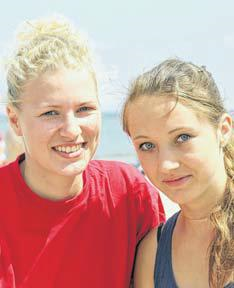 Ireen Zimmermann (15) und Marlene Kaifer (16) aus UEM.
