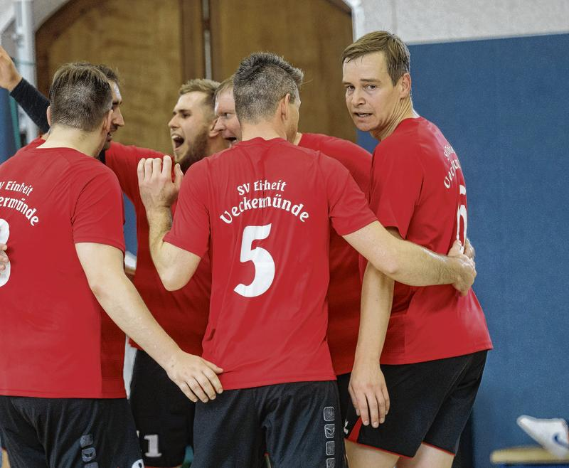 Zum Saison-Auftakt gelang den Ueckermünder Volleyballern ein 3:0-Sieg gegen die SKV Müritz II.