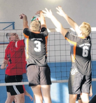 Landesliga-Volleyballer stehen morgen vor Heimaufgaben