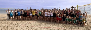 Ein voller Strand: 38 Mannschaften gingen bei der diesjährigen Auflage des Beachvolleyballturnieres in Ueckermünde an den Start. Foto: ZVG