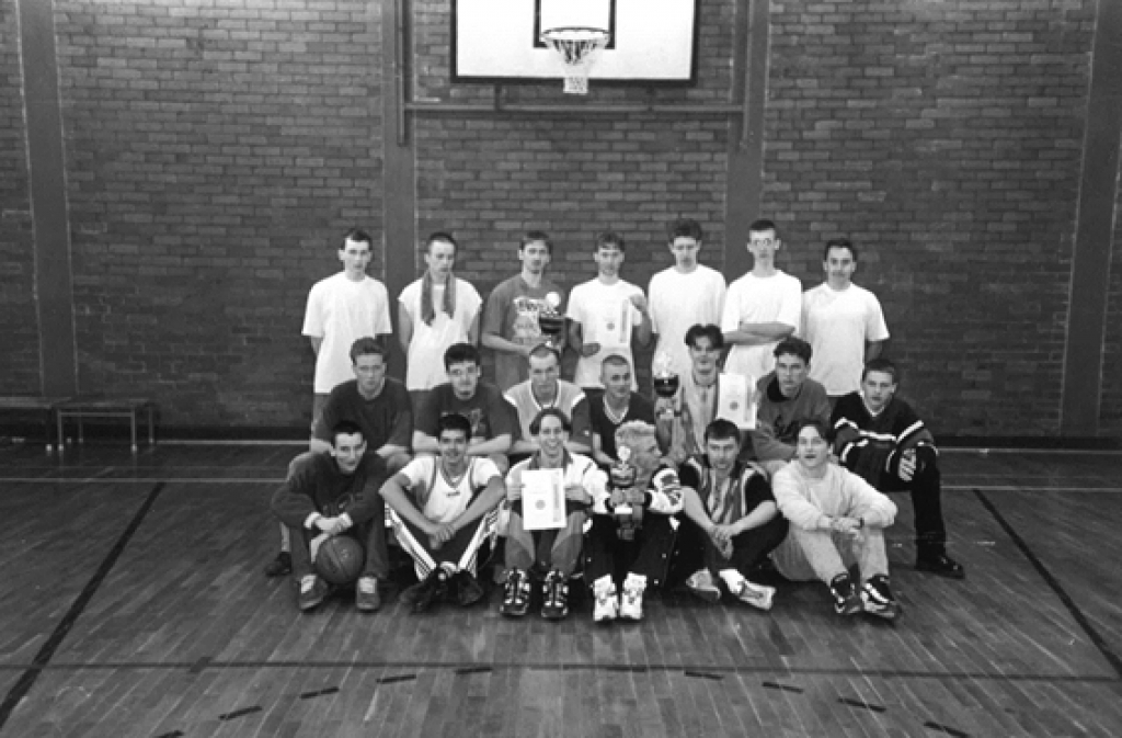 1., 2. und 3. Platz der ersten Basketballturnierrunde 1997 AK 16-19 männlich Sportjugend Uecker-Randow