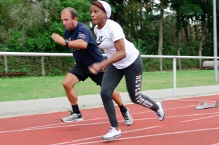 Frank Grainer-Mai läuft gegen die ehemalige kubanische Meisterin Jasmina Montero