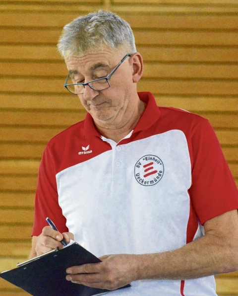 Ueckermündes Trainer Detlef Rühl glaubt an einen Heimsieg im Topspiel gegen den Tabellenführer. Foto: M. Schütt