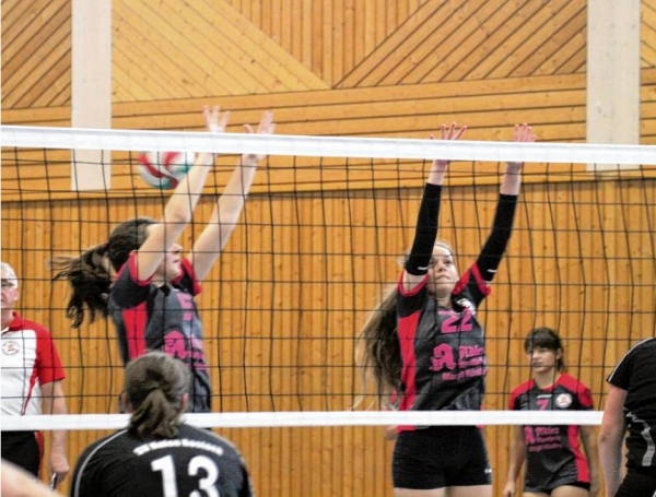 Volleyball-Frauen geben die rote Laterne ab
