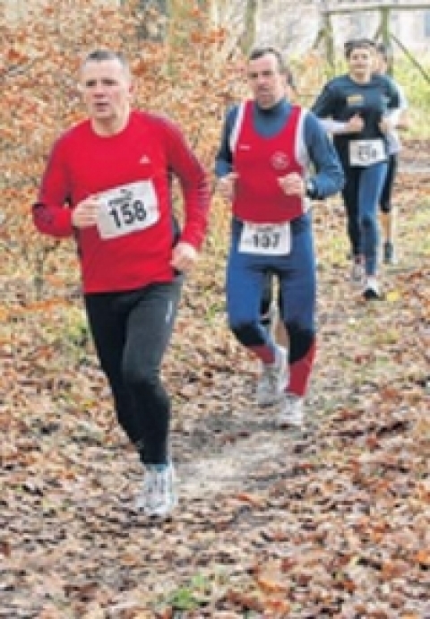 Läufer wechseln auf die Cross-Strecken