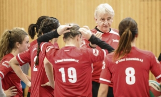 Für die Volleyballerinnen aus Ueckermünde ist das Spieljahr 2021/2022 vorzeitig beendet. Die Mannschaft um Trainer Detlef Rühl hatte zu Wochenbeginn eine endgültige Entscheidung getroffen. Foto: Andy Bünning