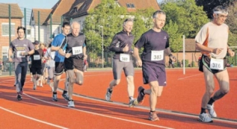 Bahnlauf- Sieg geht nach Neubrandenburg