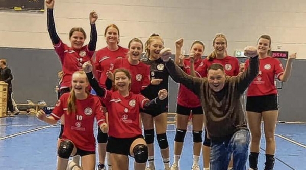 Die Landesklasse-Volleyballerinnen vom SV Einheit Ueckermünde haben ihren ersten Spieltag mit drei Punkten gemeistert. Foto: ZVG