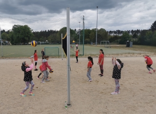 Volleyball Nachwuchs trainiert wieder