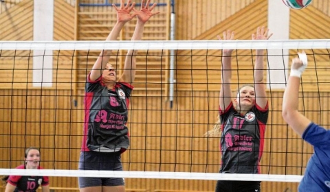 Volleyball: Einheit-Damen setzen sich ab