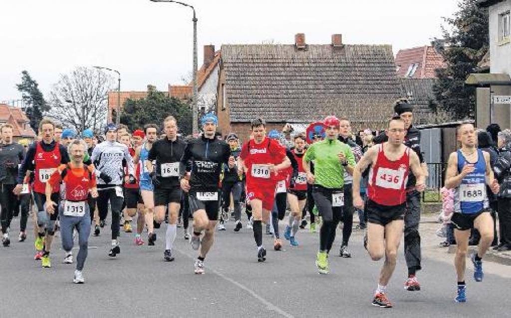 Ein Riesenteilnehmerfeld beim Laufcup- Auftakt