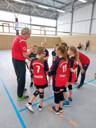 Trainer Detlef Rühl und das U12-Team, Foto: ZVG