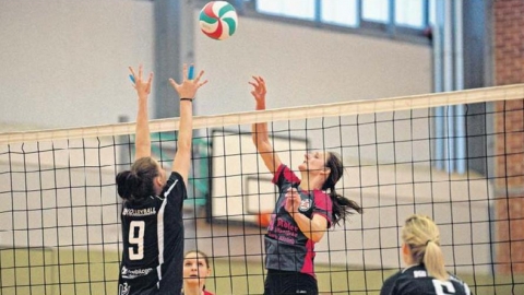 Haff-Volleyballerinnen bleiben am Netz
